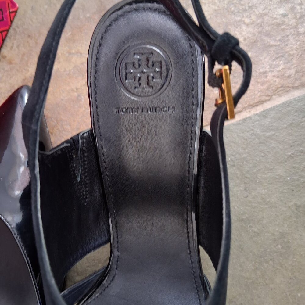 Tory Burch Black Patent Leather  Pump Heels - Picture 4 of 9